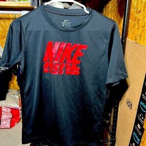 Boys XL Nike DriFit shirt